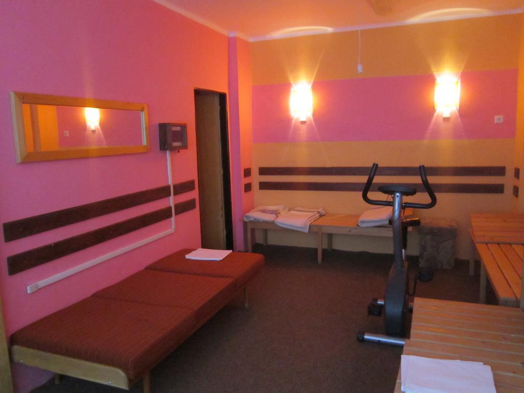 Hotel U Prehrady Moravka Luaran gambar