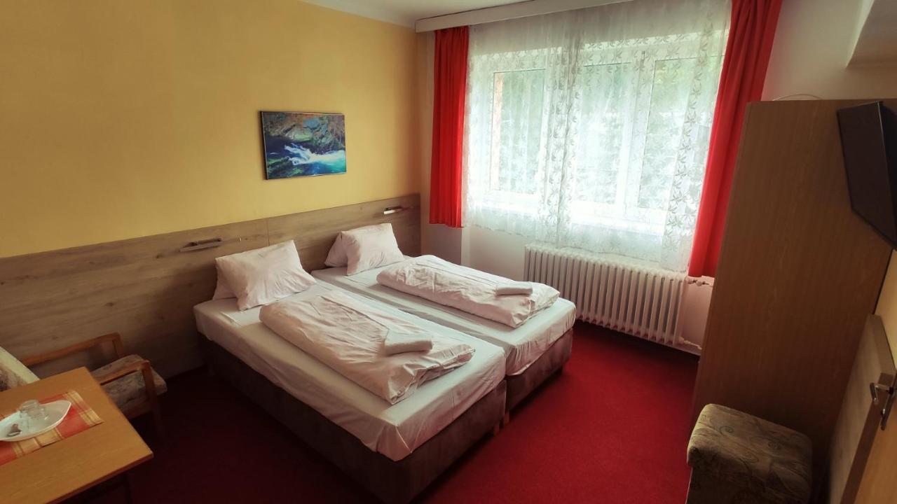 Hotel U Prehrady Moravka Luaran gambar