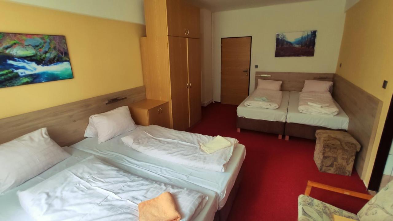 Hotel U Prehrady Moravka Luaran gambar